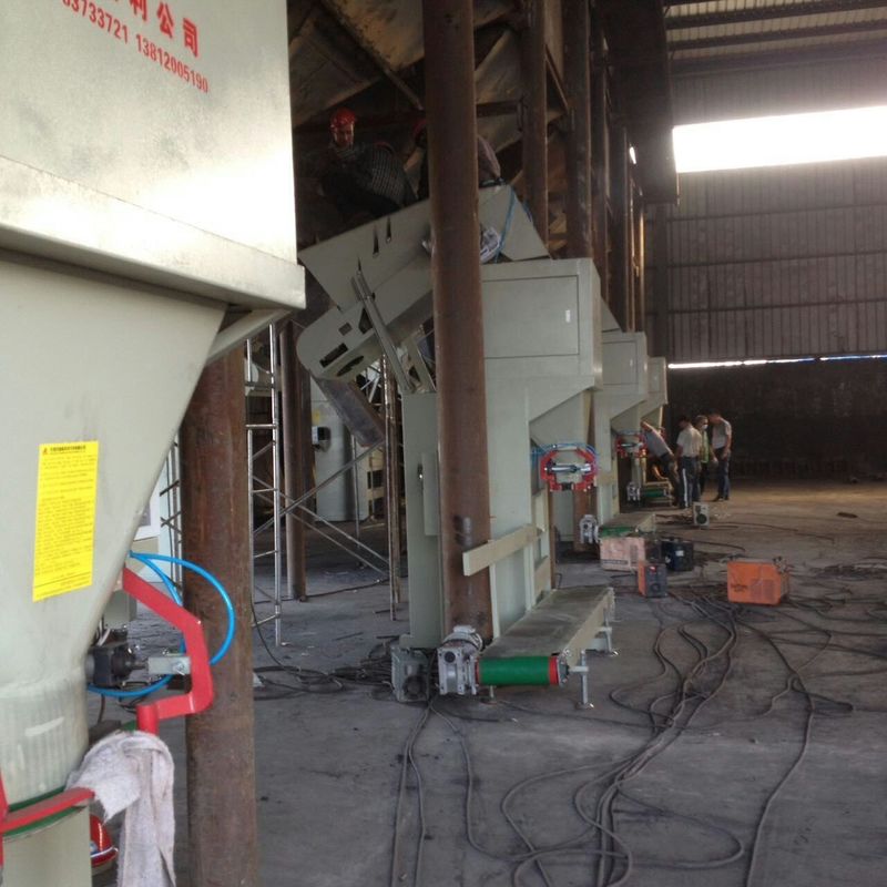 Het In zakken doenmachine van de goede Kwaliteits30t/h Steenkool; De steun van houtskoolbagger 10-50kg, 500-600bags/hour